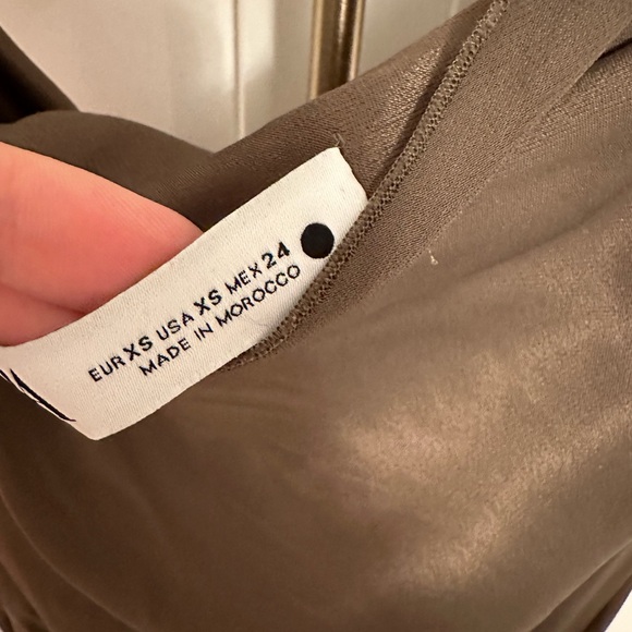 Zara satin dress - Picture 2 of 3